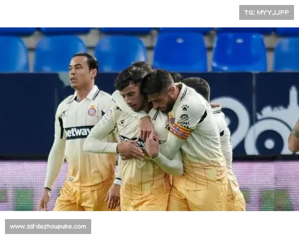 达林加替补登场扭转乾坤展现博洛尼亚换人战术智慧