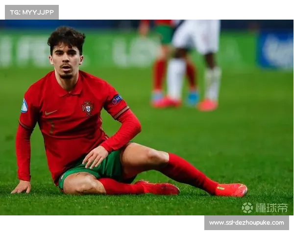 巴黎5-3逆转热刺，维蒂尼亚上演帽子戏法